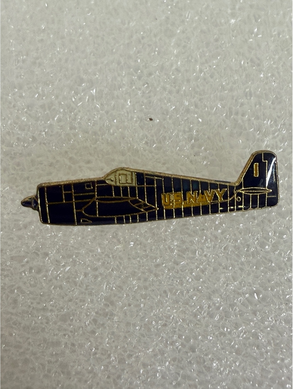 Vintage US Navy Airplane Pin Badge